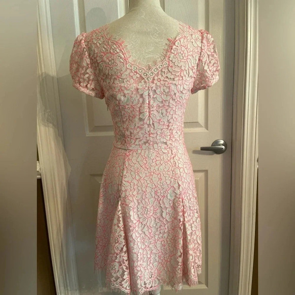 Juicy Couture White + Pink Lace Mini Dress Size 4 - Picture 7 of 12